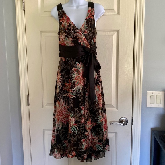 Vintage Evan Picone floral dress. - Picture 2 of 5